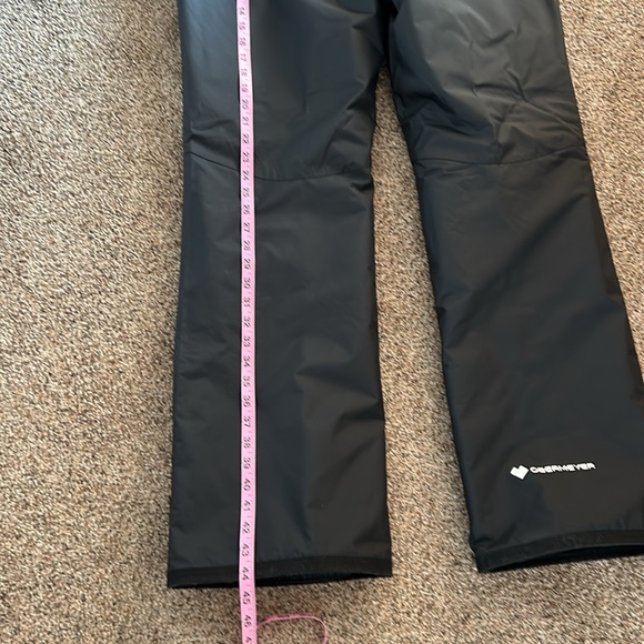 Obermeyer women’s ski pants. - Picture 7 of 11